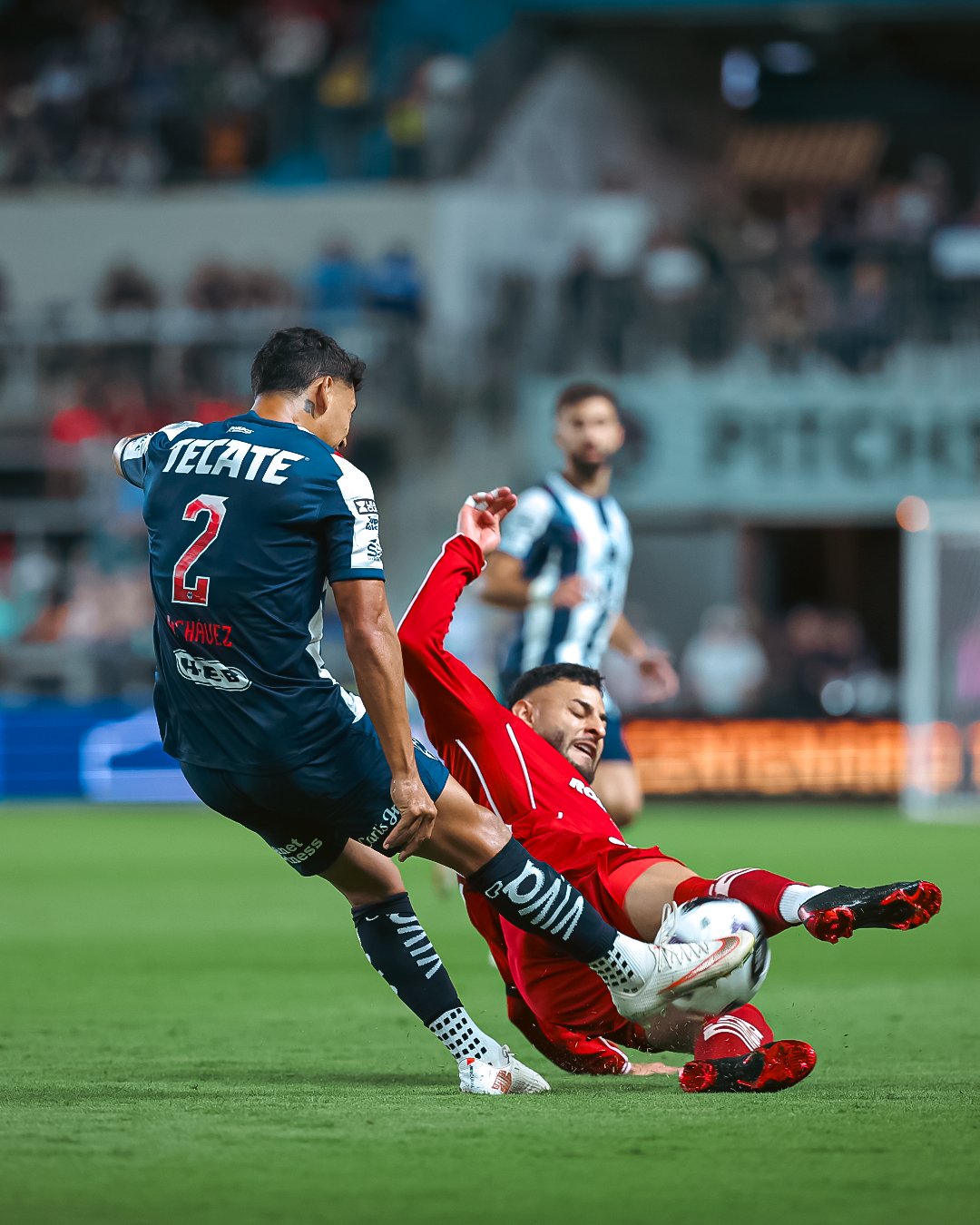 HRlGbhdaoAAW40-